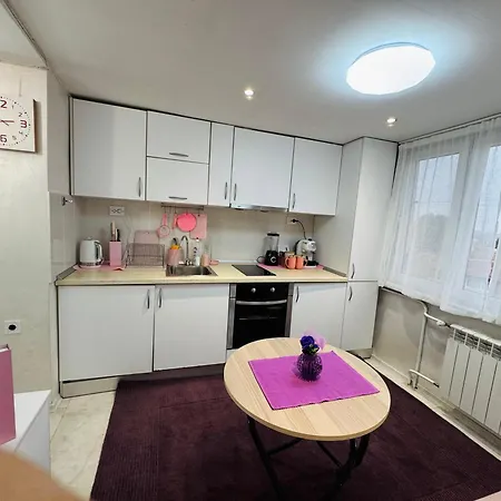 Art Apartment *